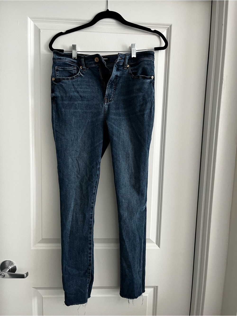 Express Women's Skinny Jeans in Dark Blue Wash
